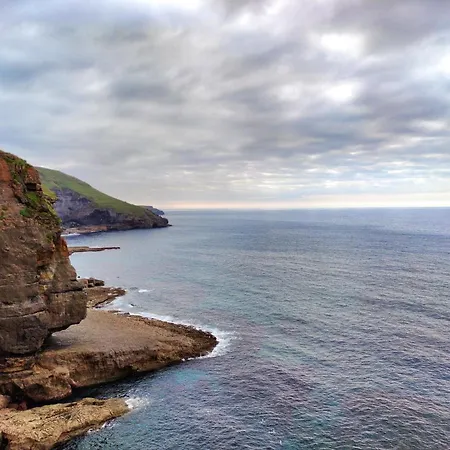 Rocas De 2* Isla