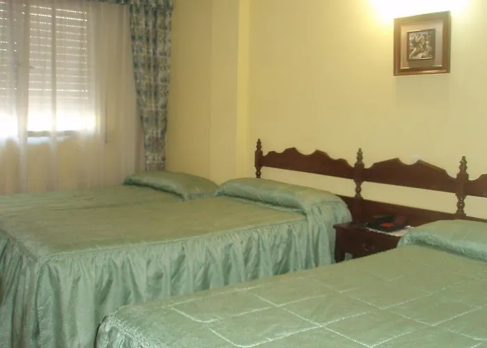 Rocas De Hotel Isla Plana