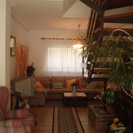 Rocas De Hotel Isla Plana